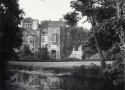 5.Guys Cliffe